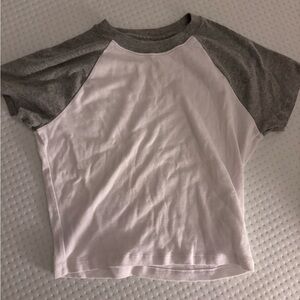 Cute simple grey and white cropped t-shirt